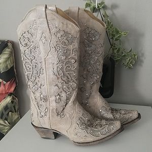 Corral boots